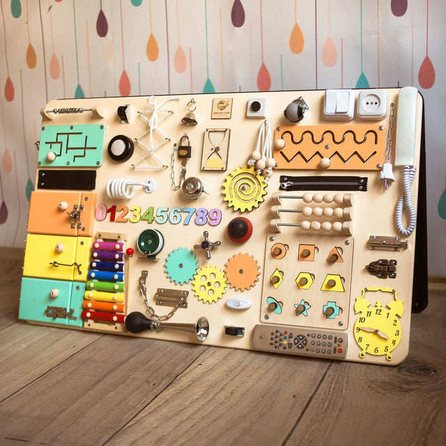 Tablero de Actividades Sensoriales Montessori